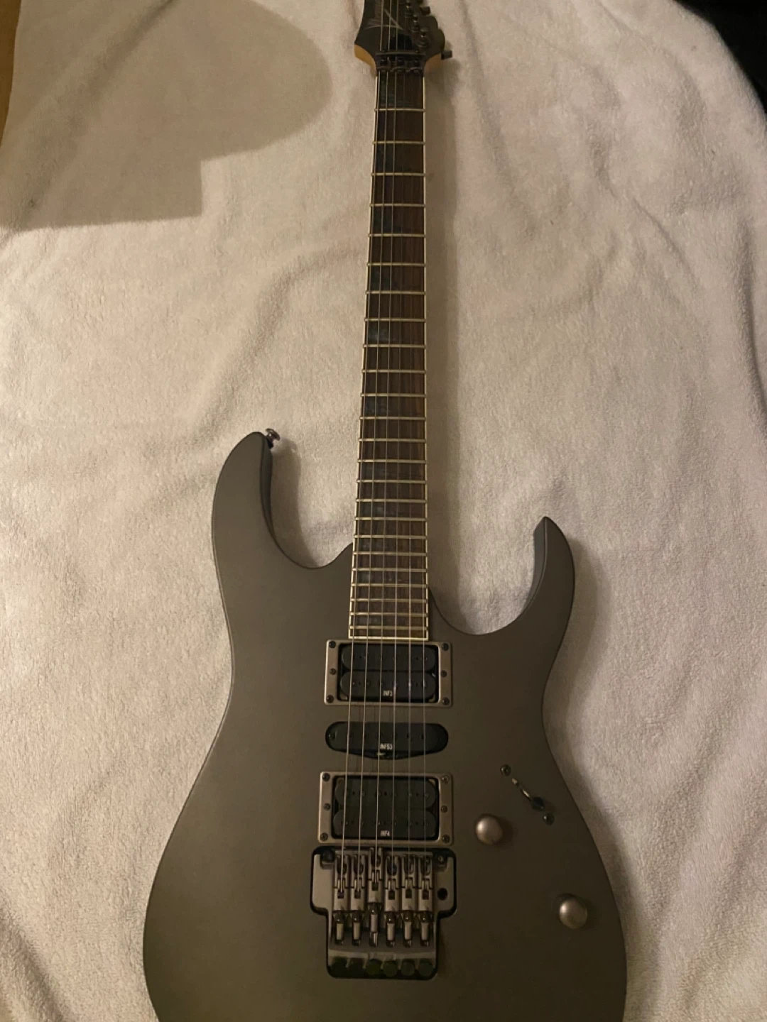 Ibanez RGEX1 Electric Guitar w/ Accessories - photo 2