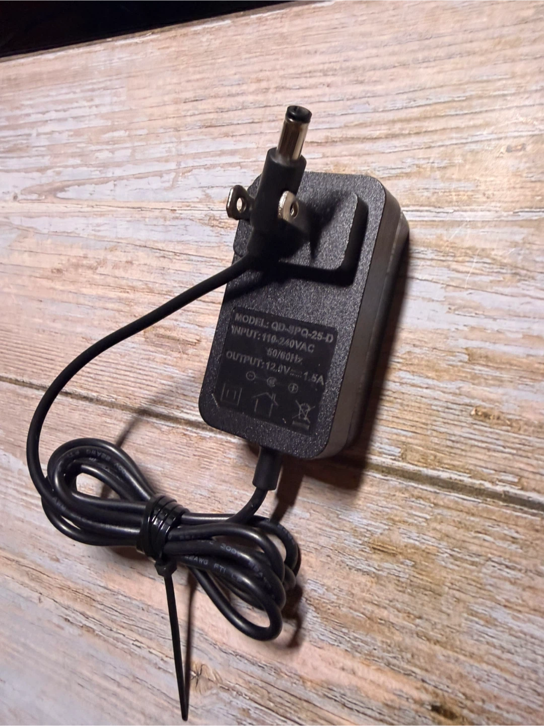 Power Adapter QD-SPQ-25-D 12V 1.5A - photo 3