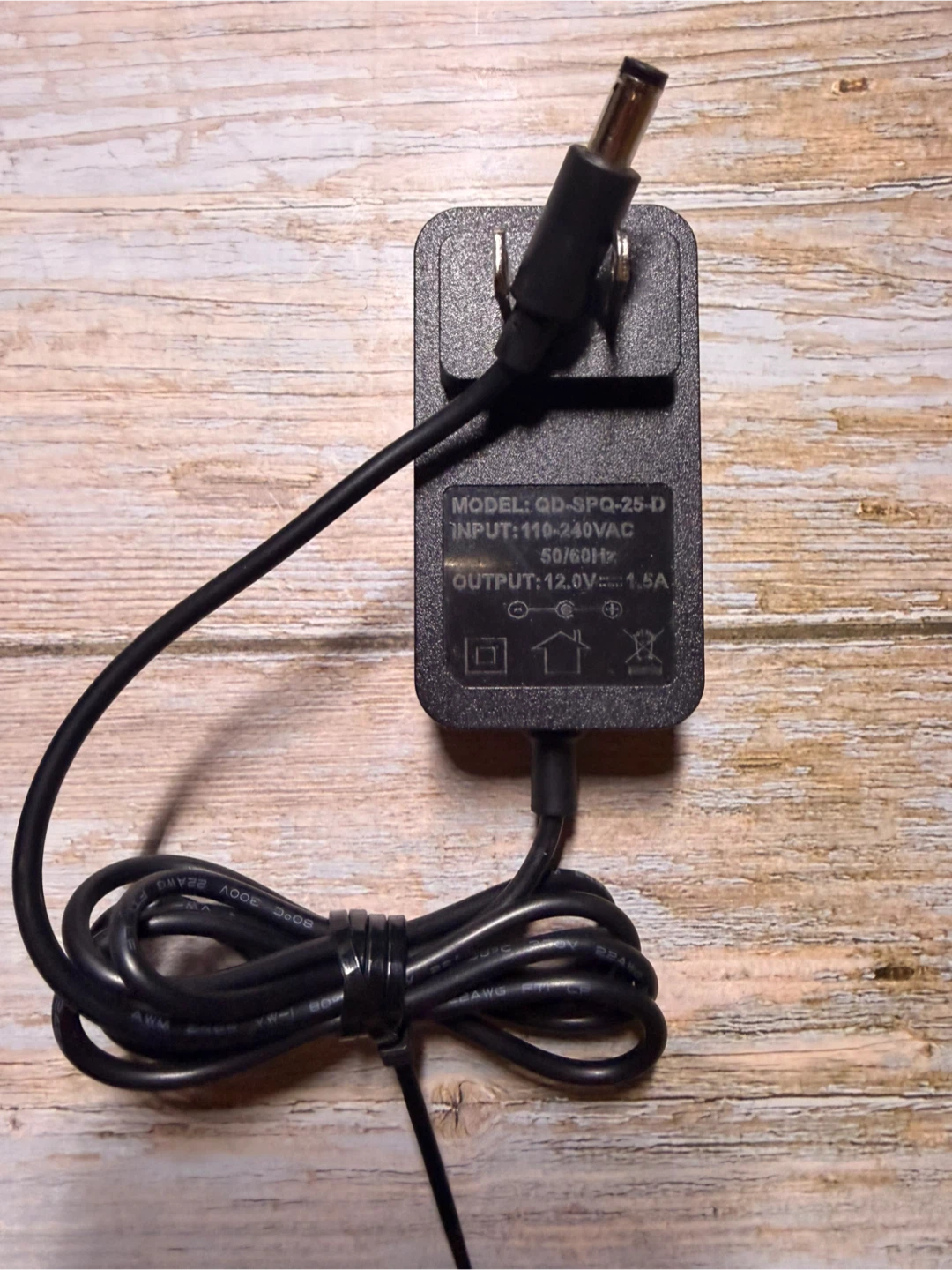 Power Adapter QD-SPQ-25-D 12V 1.5A
