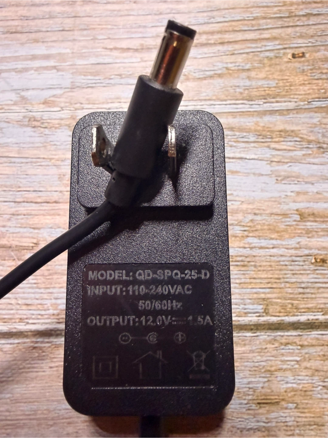 Power Adapter QD-SPQ-25-D 12V 1.5A - photo 2