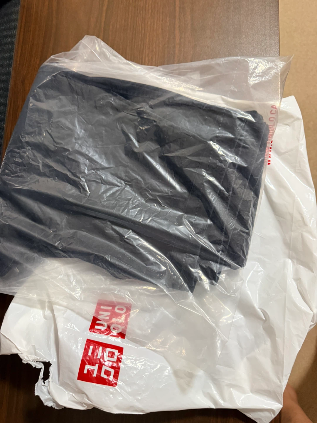 Uniqlo Slim Chino Pants - Navy - size 34
