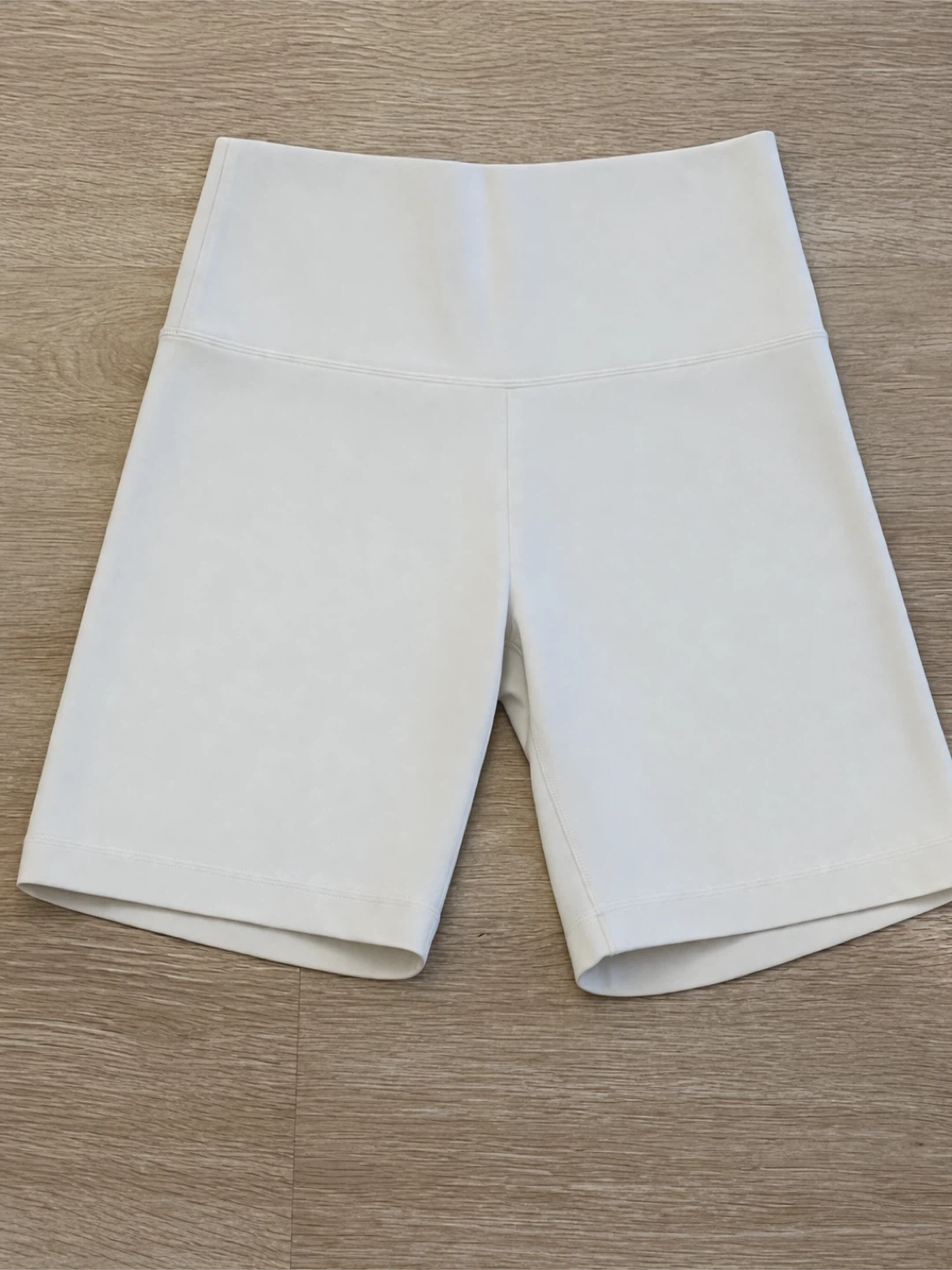 TNA Aritzia White Biker Shorts Size S