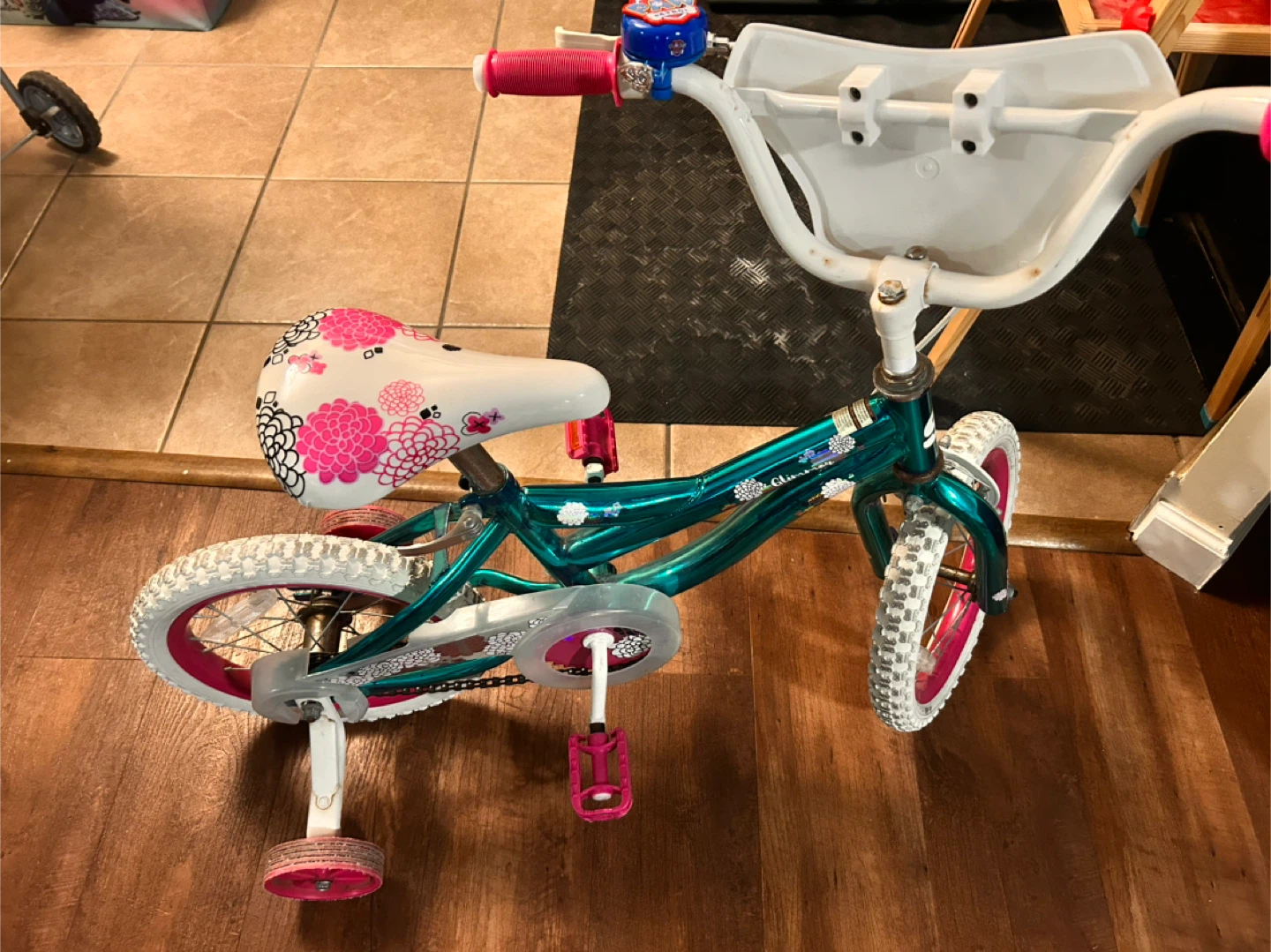 Kids Teal 'Glimmer' Training Bike