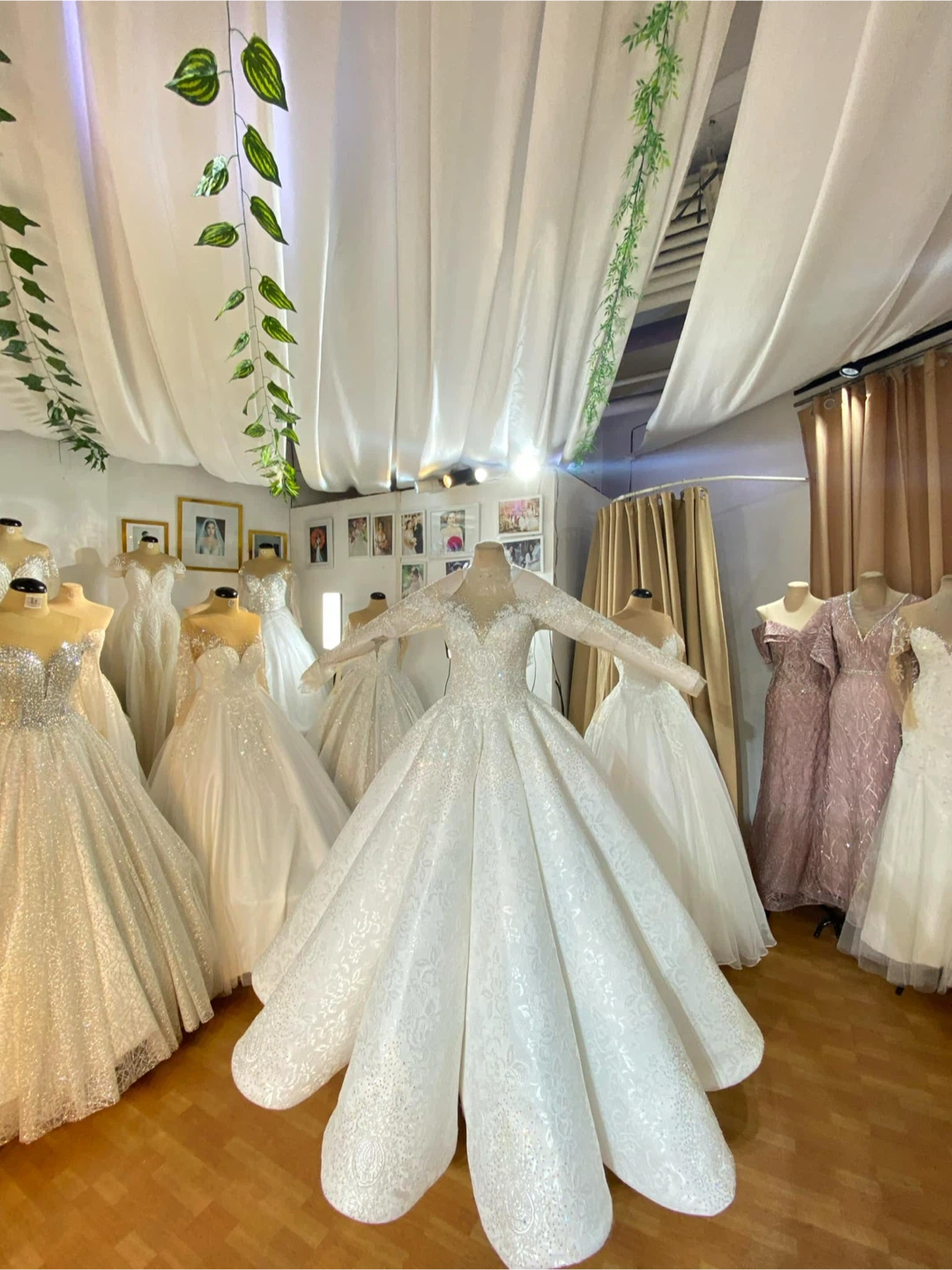 Princess Ball Gown Wedding Dress – Worn Once 🤍 - photo 3