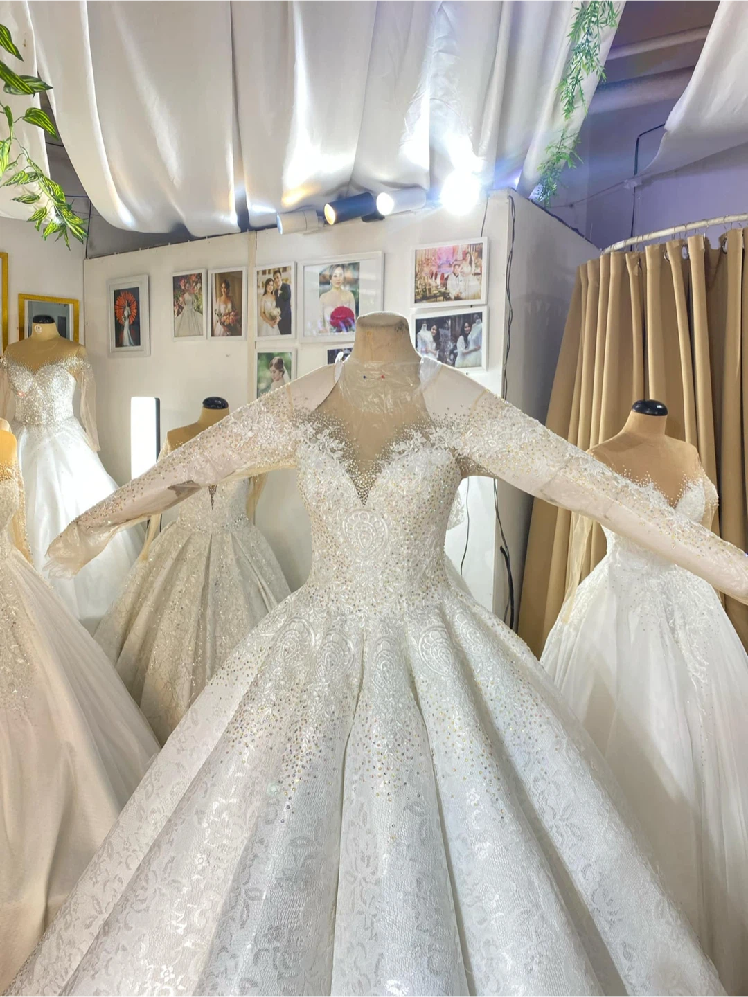 Princess Ball Gown Wedding Dress – Worn Once 🤍 - photo 4