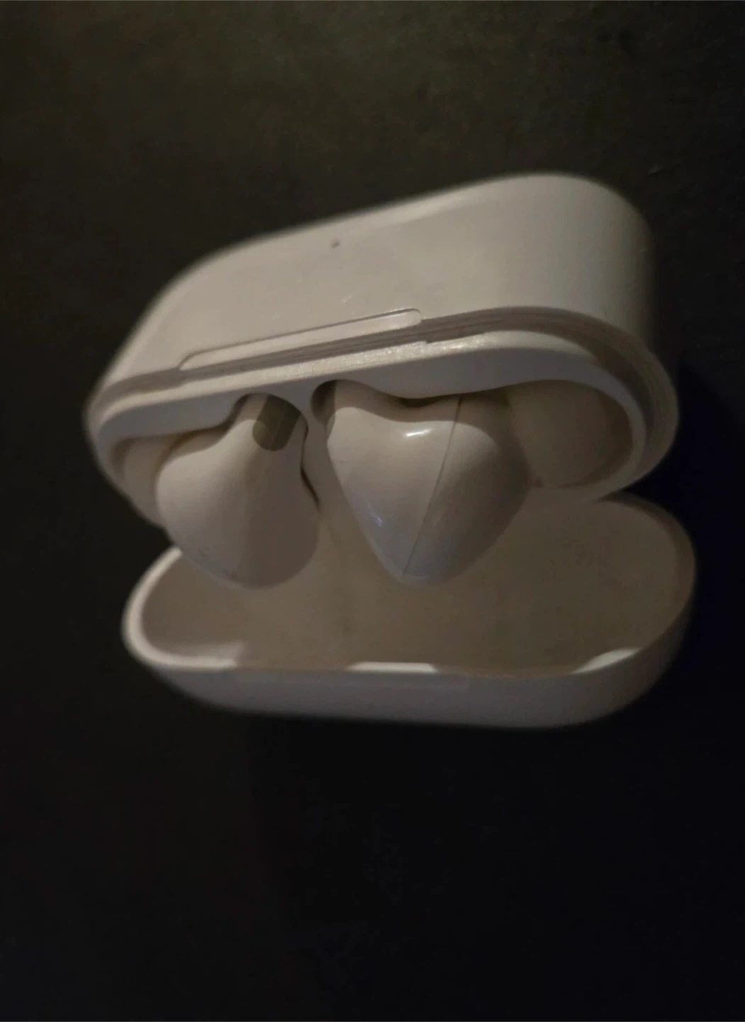 🥕 White Wireless Earbuds with Case - photo 2