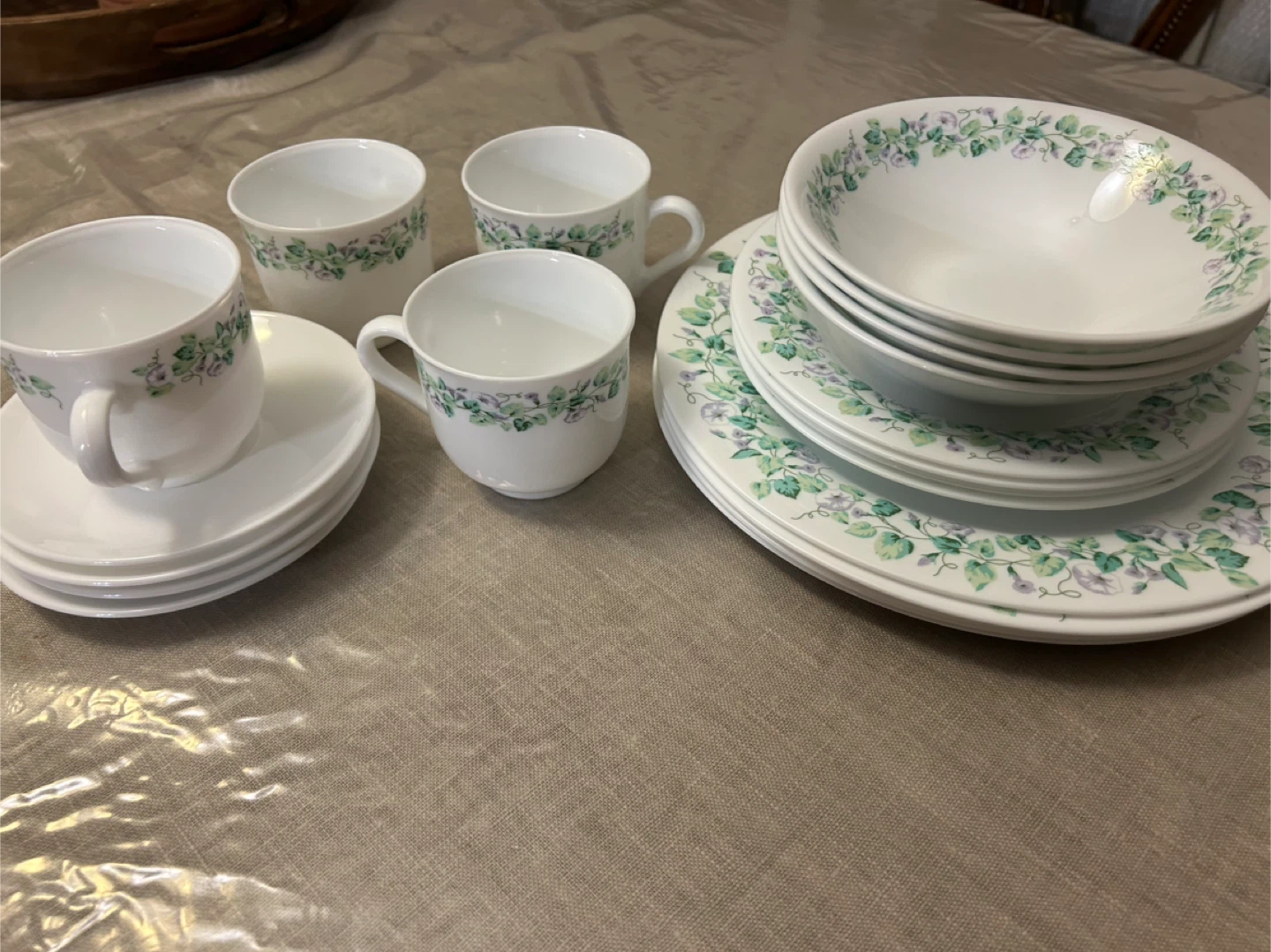 Martha Stewart dinner ware set - photo 3