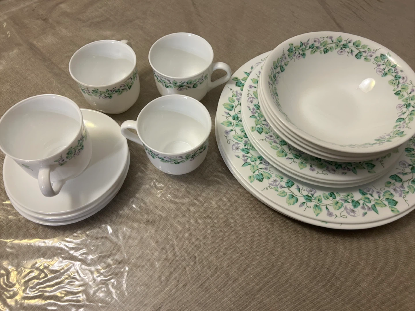 Martha Stewart dinner ware set - photo 2