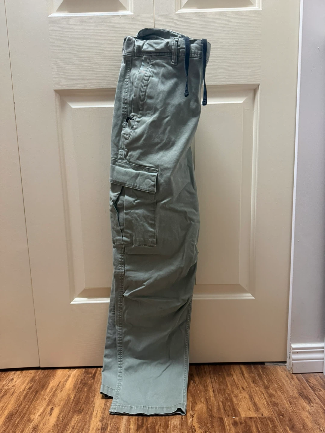 H&M Regular Fit Cargo Pants - Khaki - Medium
