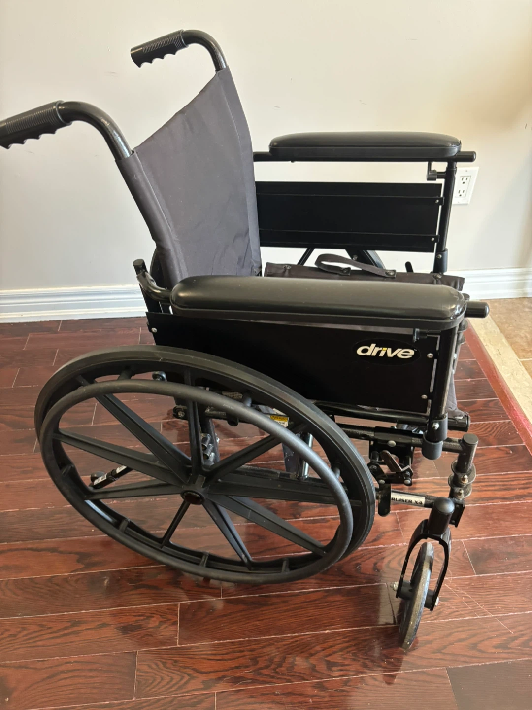 Drive Medical Wheelchair - photo 2