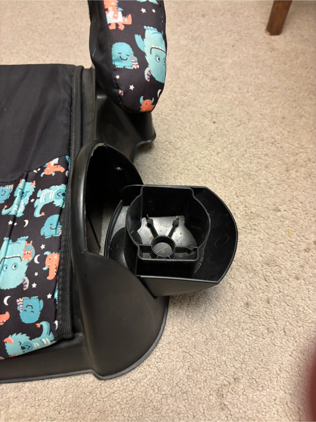 Graco Booster Car Seat - Monster Print - photo 3