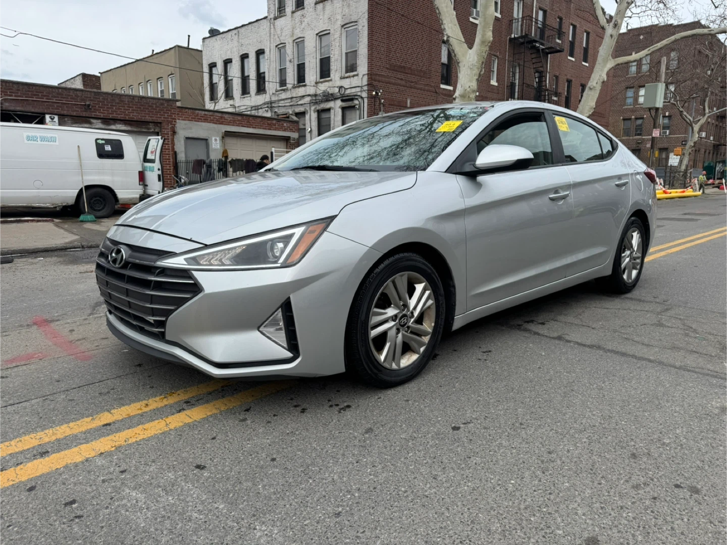 Silver Hyundai Elantra Sedan - photo 3