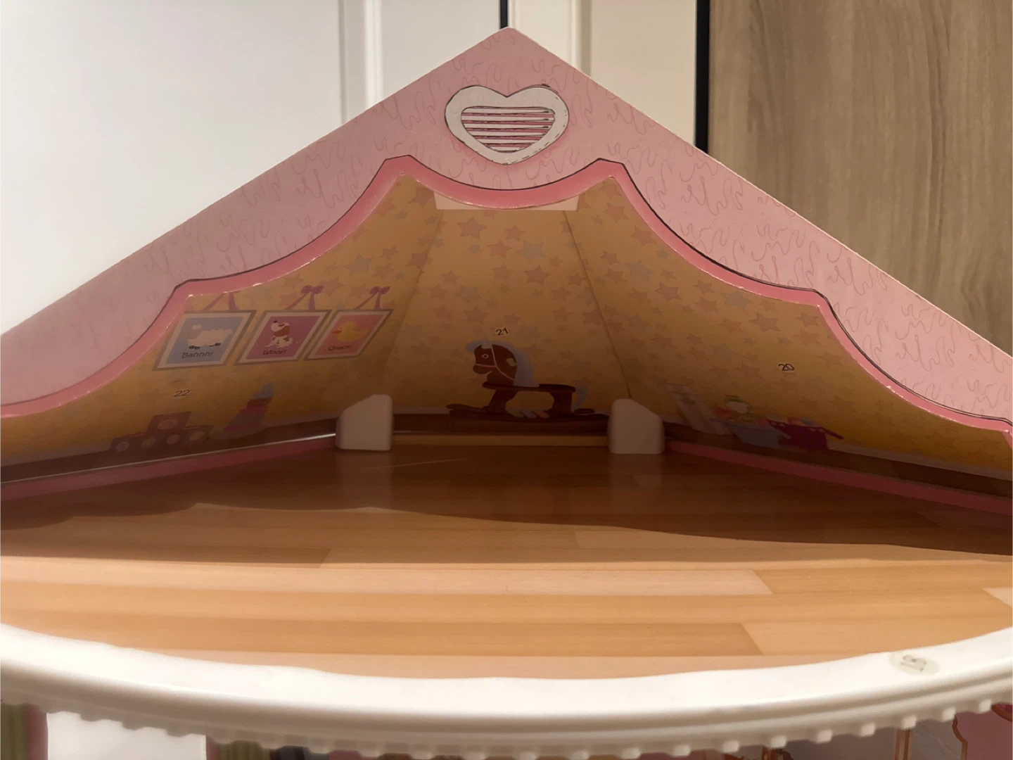 Unique Three-story Dollhouse - photo 2