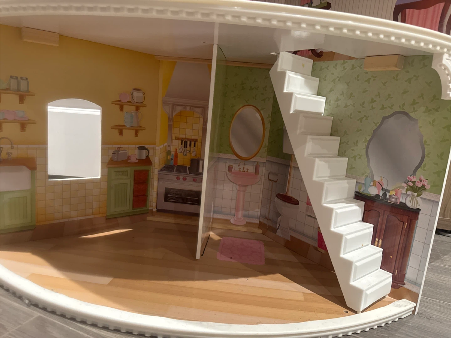 Unique Three-story Dollhouse - photo 5