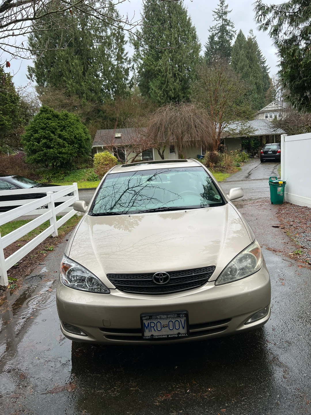 Toyota Camry XLE Sedan V6