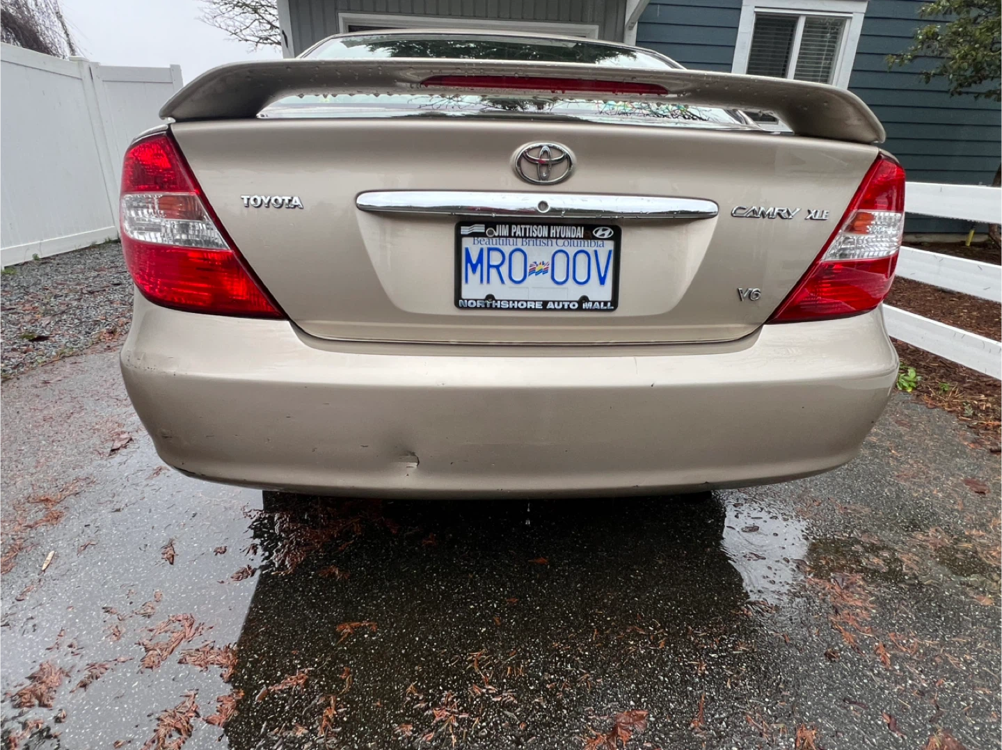 Toyota Camry XLE Sedan V6 - photo 5