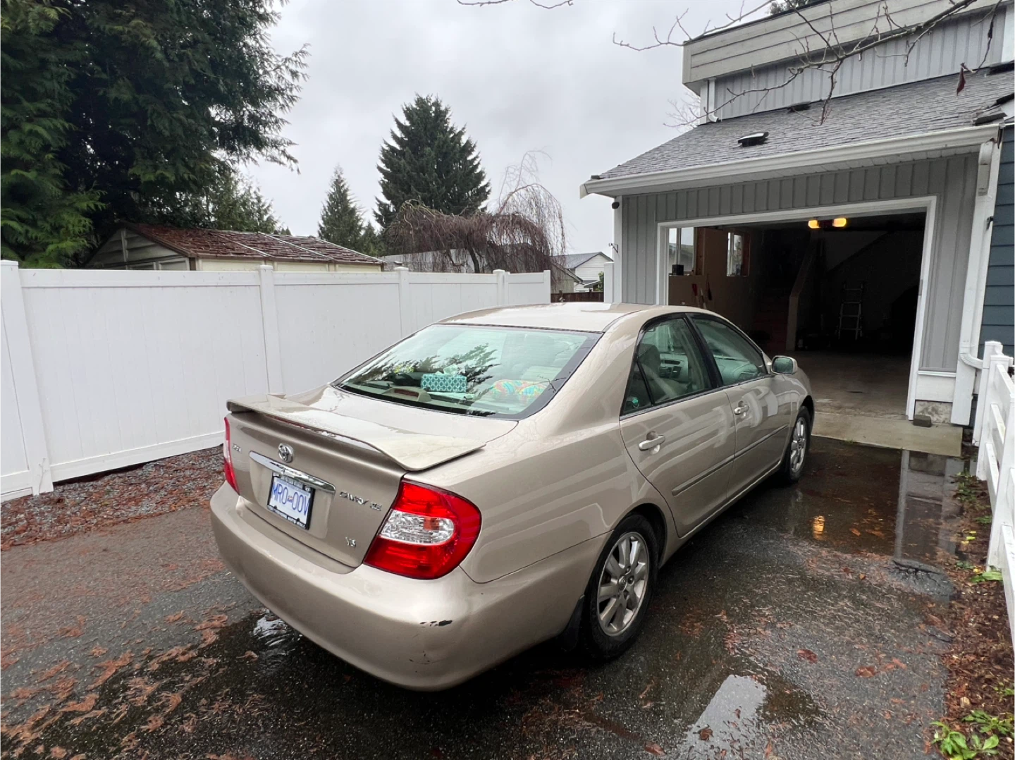 Toyota Camry XLE Sedan V6 - photo 4
