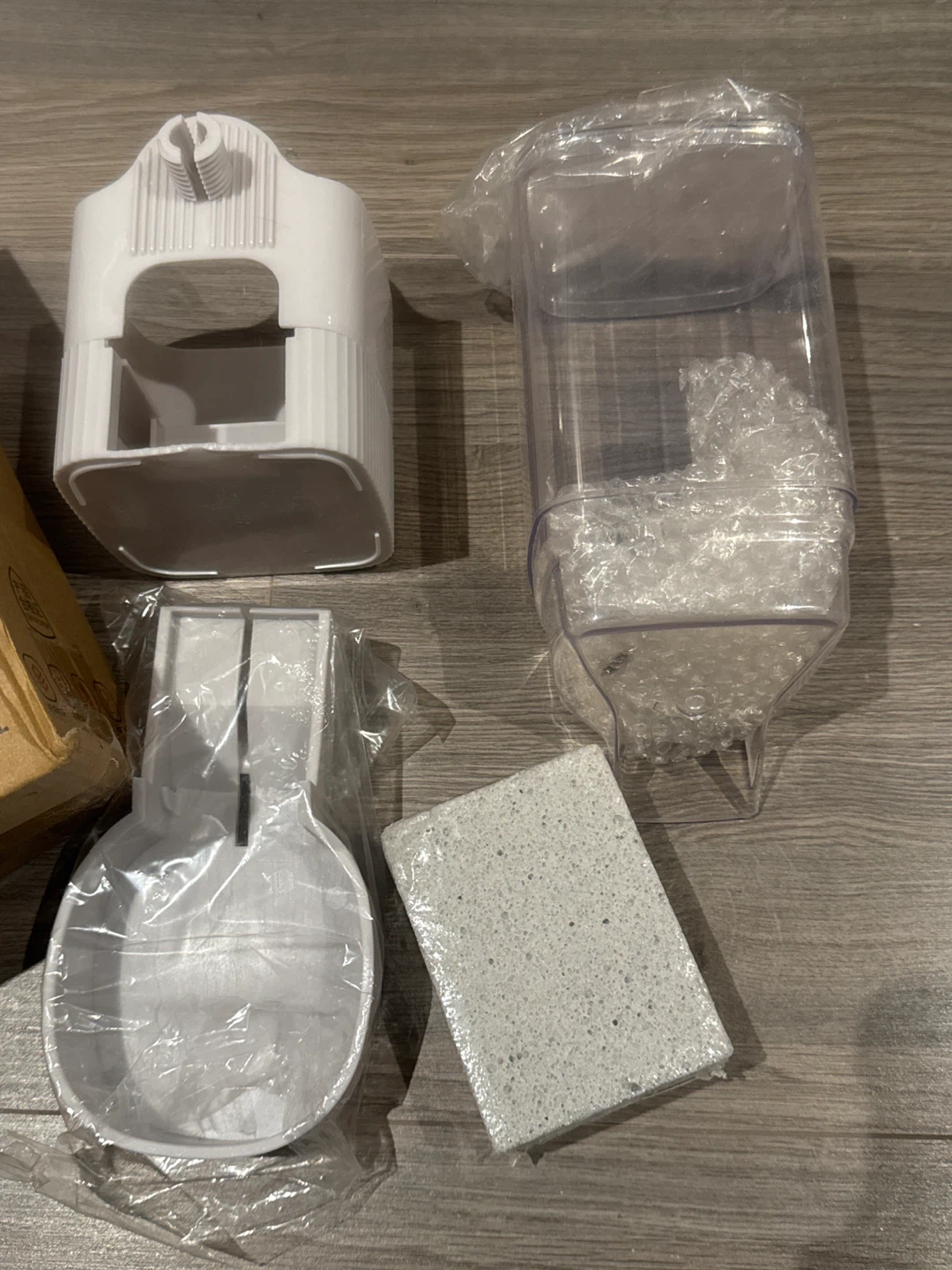 Pet Feeder & Waterer