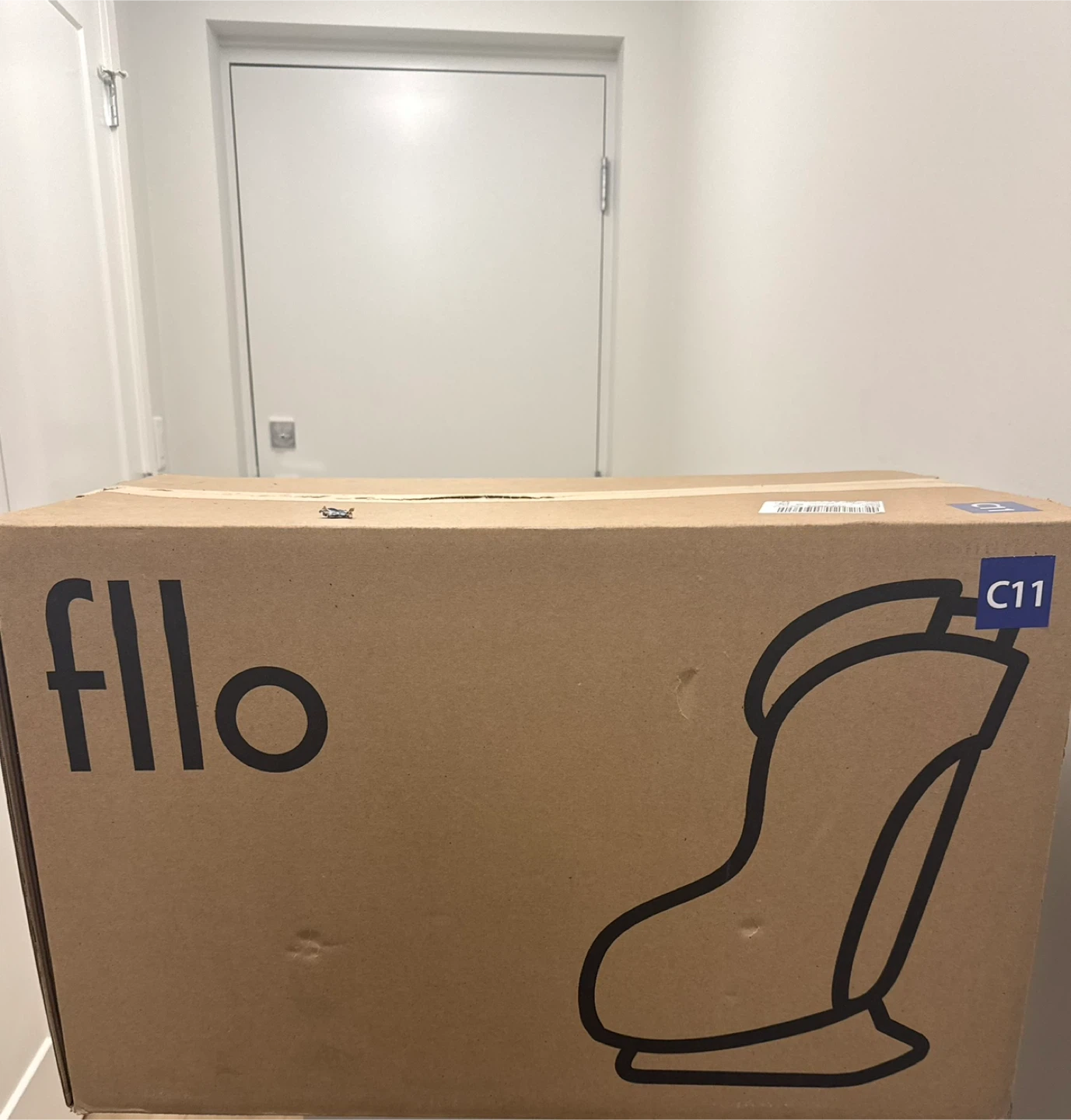 Clek Fllo Convertible Car Seat - Carbon - BNIB