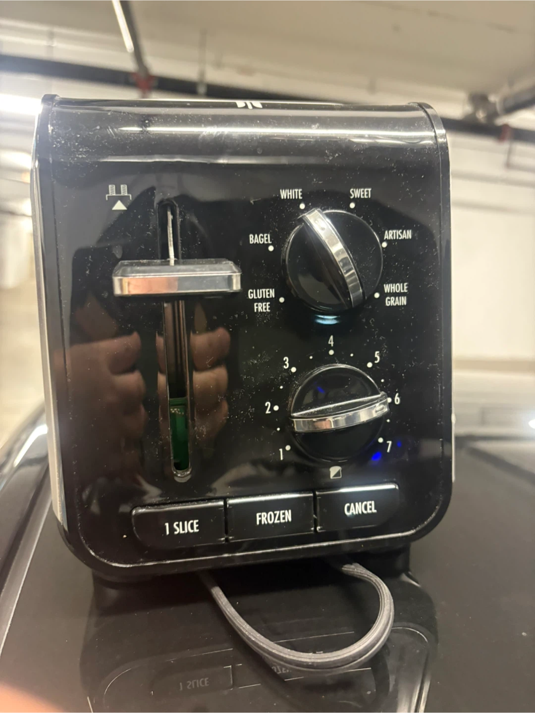 Hamilton Beach 2-Slice Toaster - photo 2