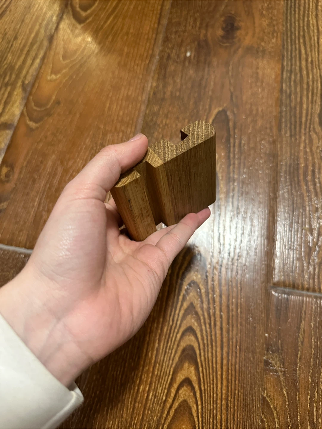 Wooden Phone Stand - photo 2