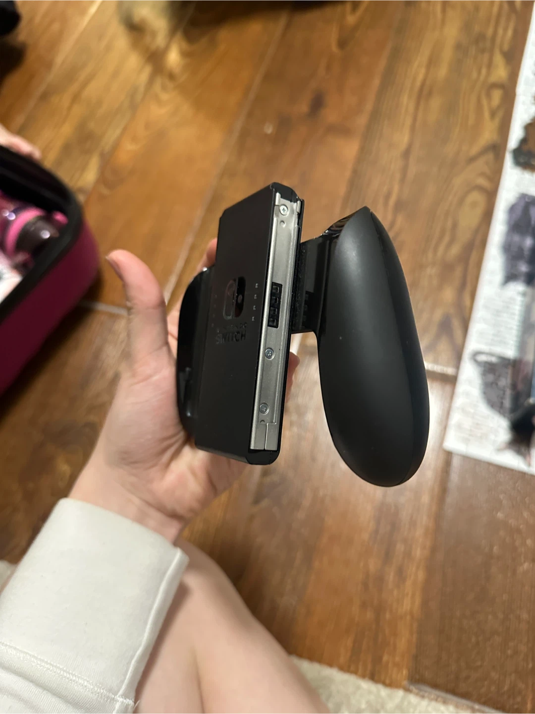 Nintendo Switch Joy-Con Charging Grip - photo 2
