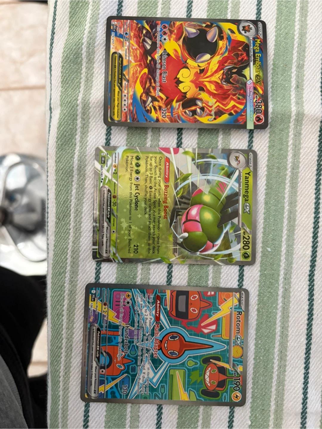 Pokemon Puzzle & Trading Cards