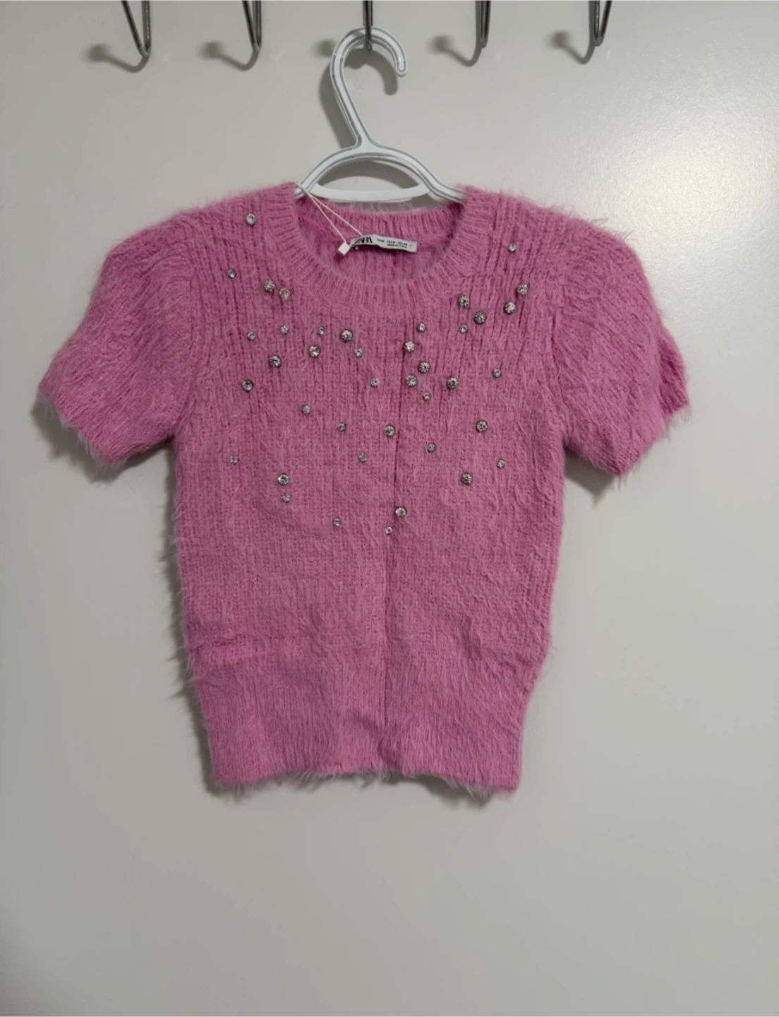 NWT -ZARA Pink Rhinestone Fuzzy Short Sleeve Sweater - Size M - photo 3
