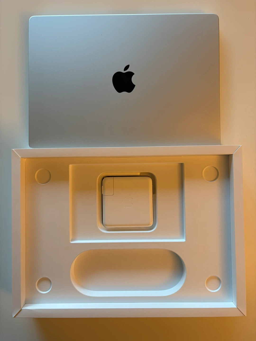 Apple MacBook Pro 14-inch M2 - photo 3