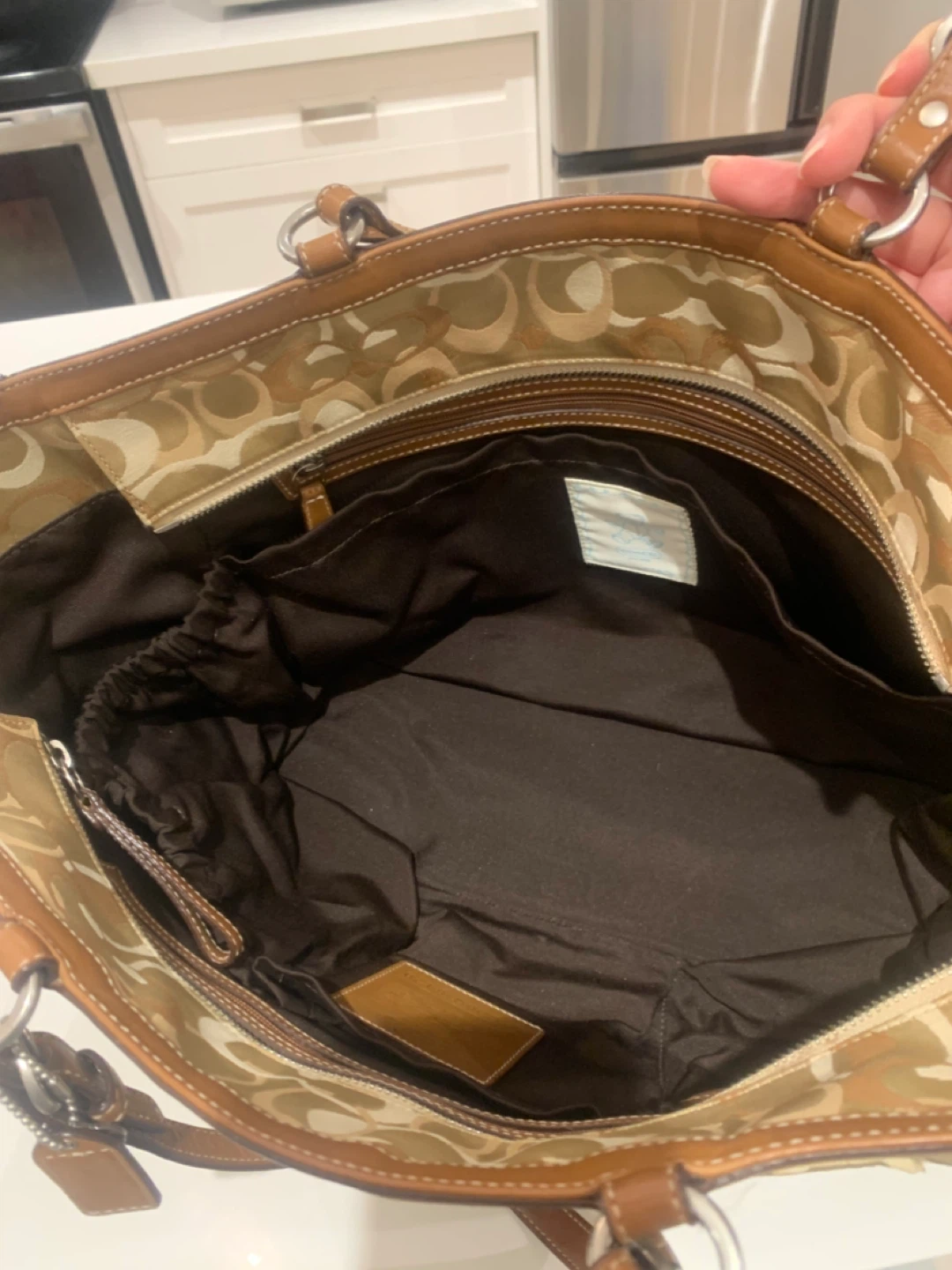 🤎🐻 Coach  Signature Optic Diaper Travel Tote Bag 🤎🐻 - photo 4