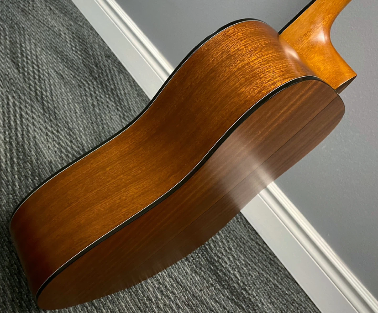 Walden D-550 Tobacco Burst Solid Sitka - photo 3