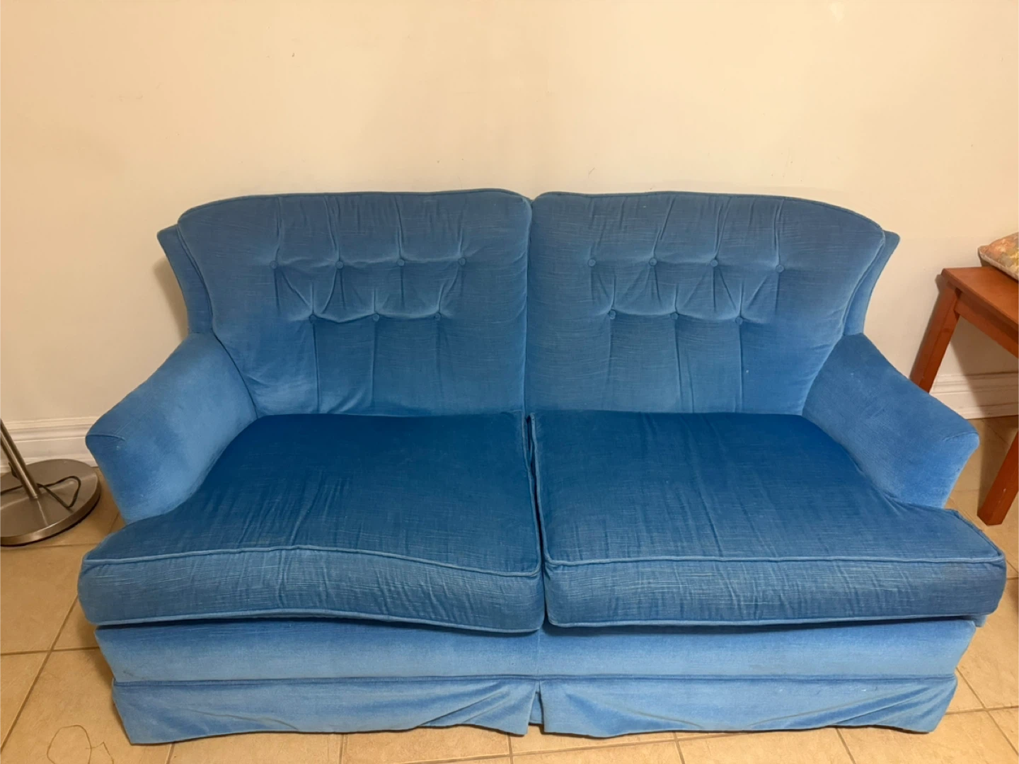 Blue Tufted Sofa - photo 4