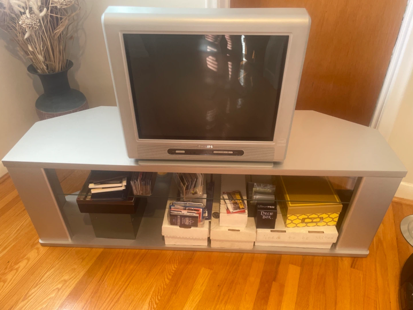 Tv stand