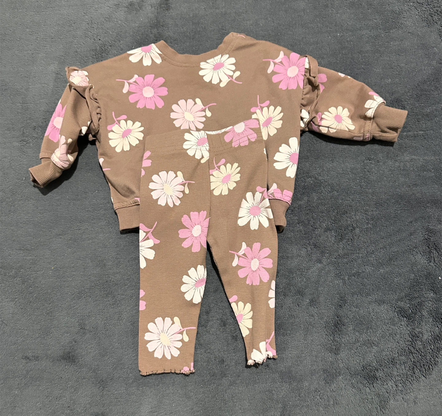 Baby Girl 3-6 Month Floral Sweater and Leggings Set