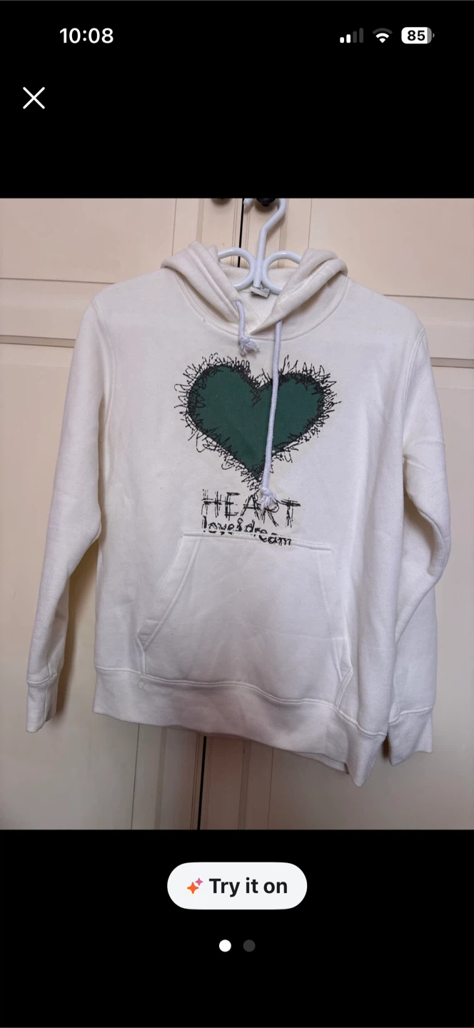 White Hoodie with Green Heart Graphic - photo 2