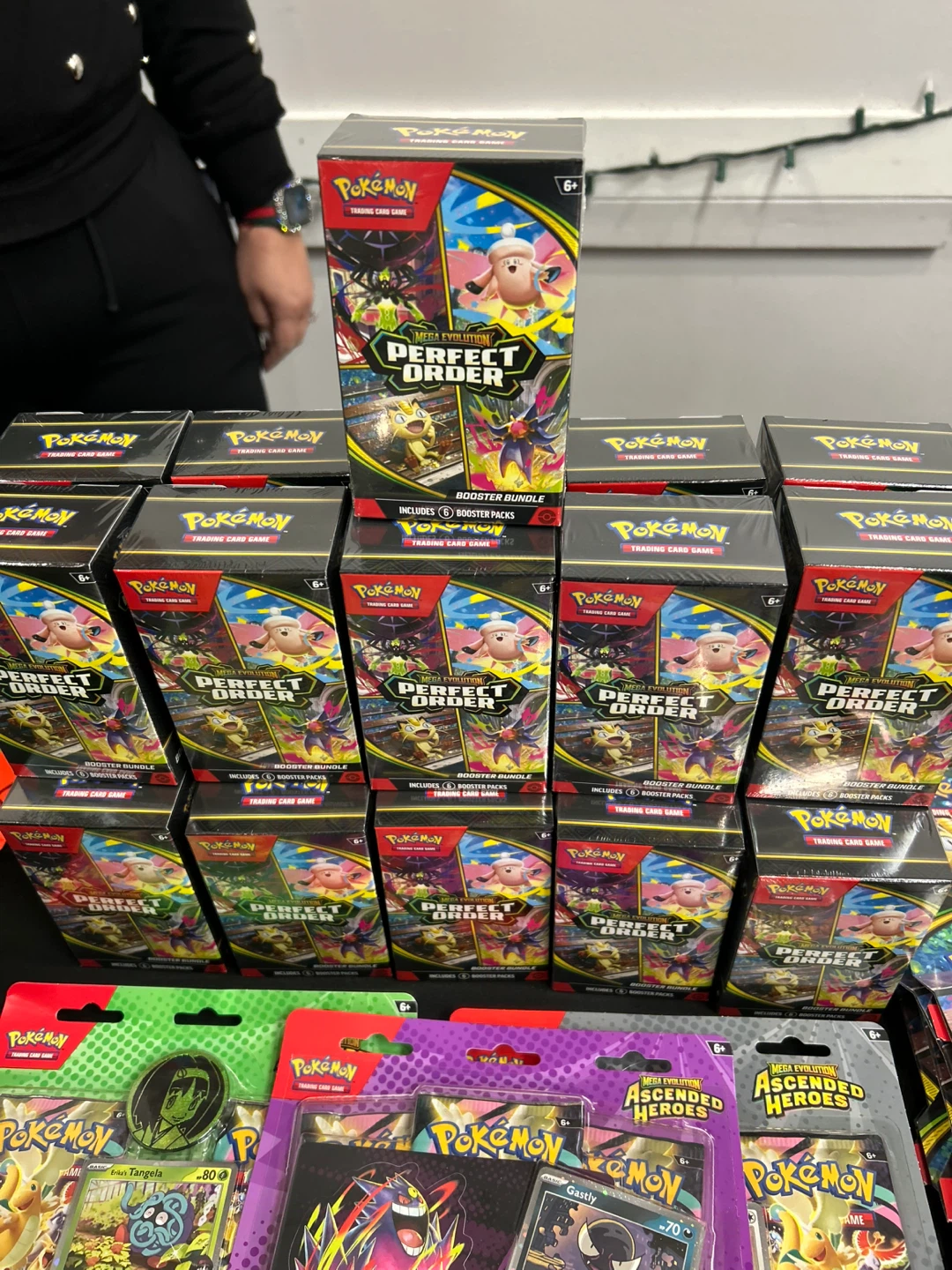 Pokémon Trading Card Game: Perfect Order Booster Bundle