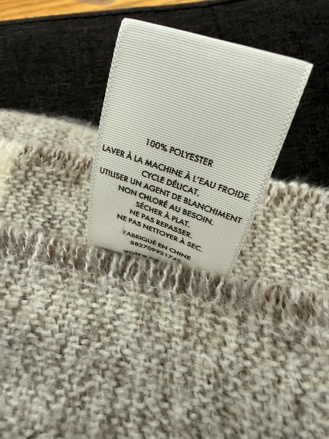 *Brand new, unopened, Throw Blanket 🥕 - photo 2