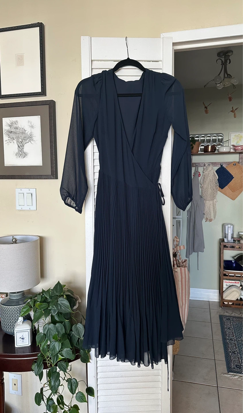 Aritzia Pleated Wrap Dress size small