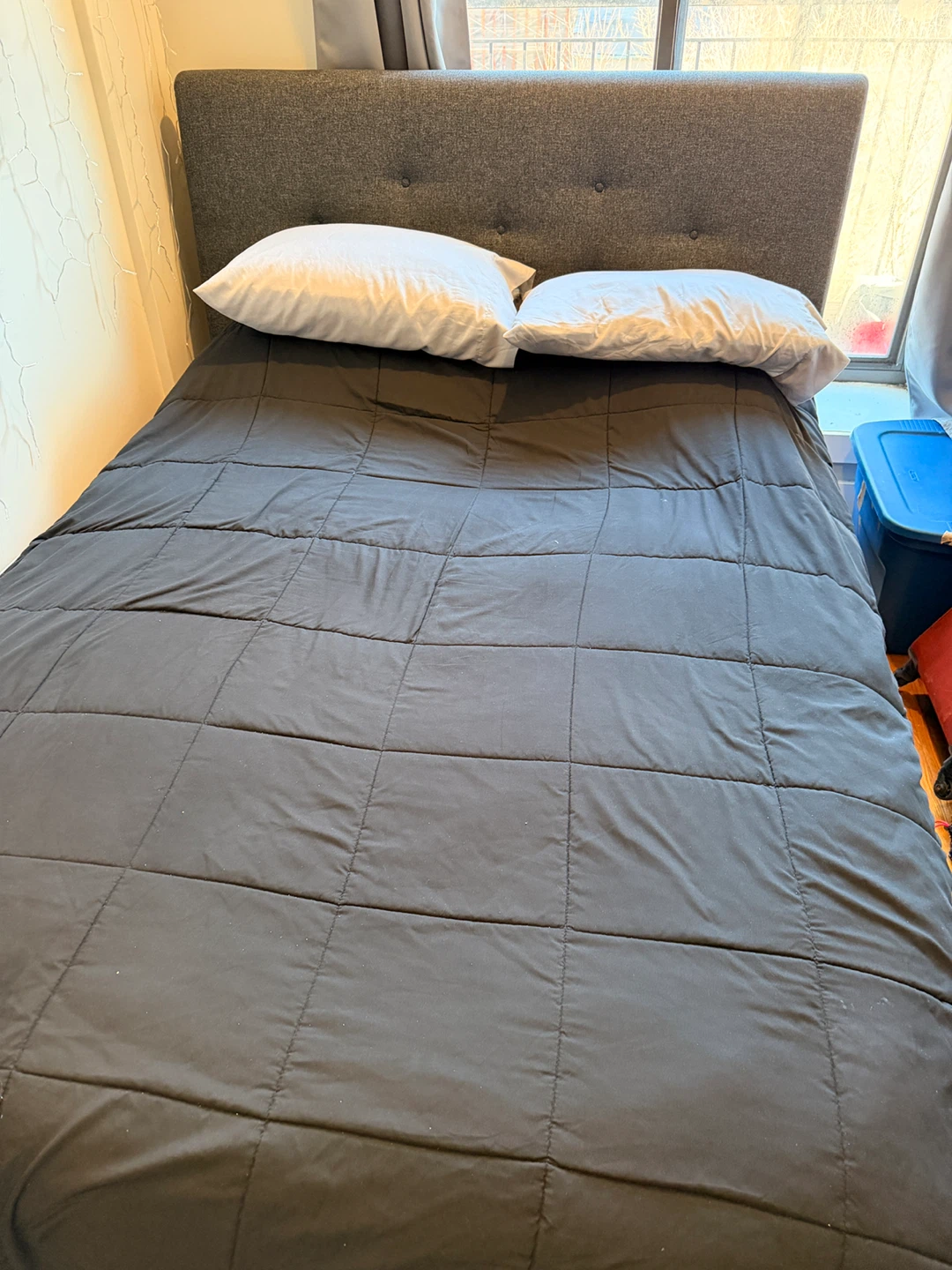 Queen Size Bed – Excellent Condition Free