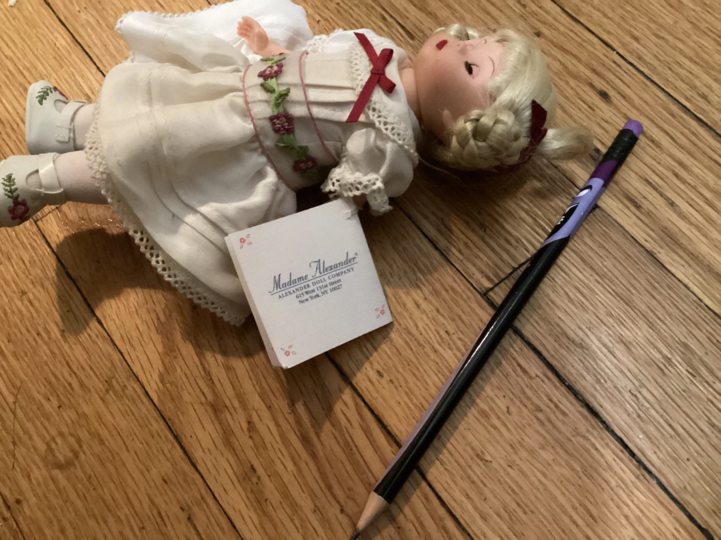Madame Alexander "Sweet Kisses for Grandma" Doll - photo 2