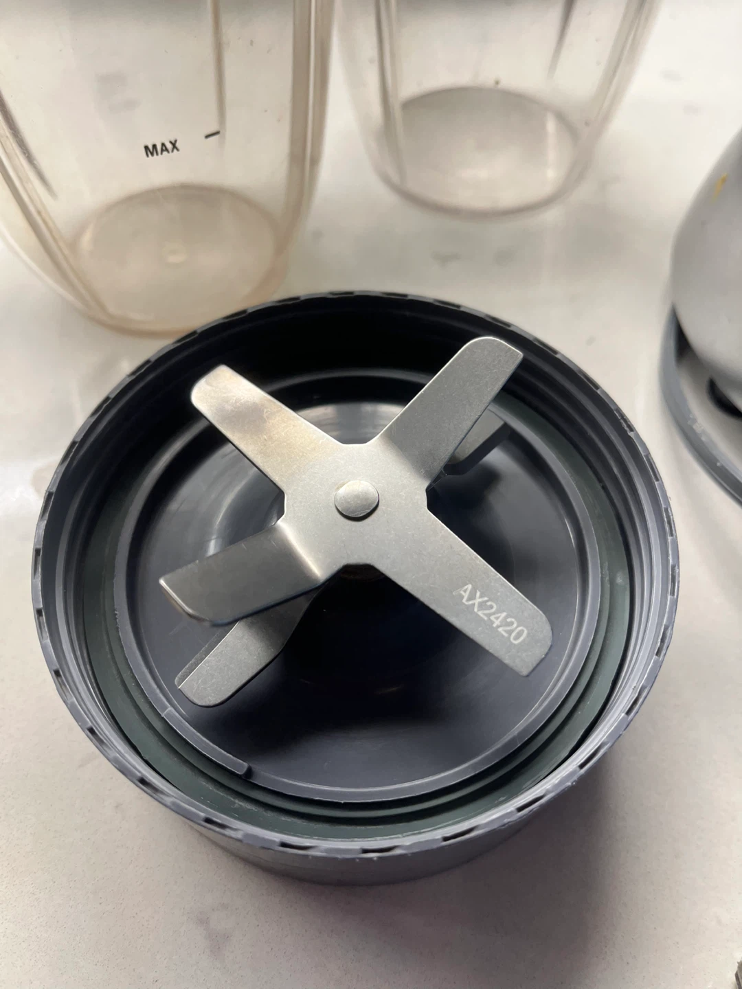 NutriBullet Blender with 2 Cups and Blade (600W) - photo 3