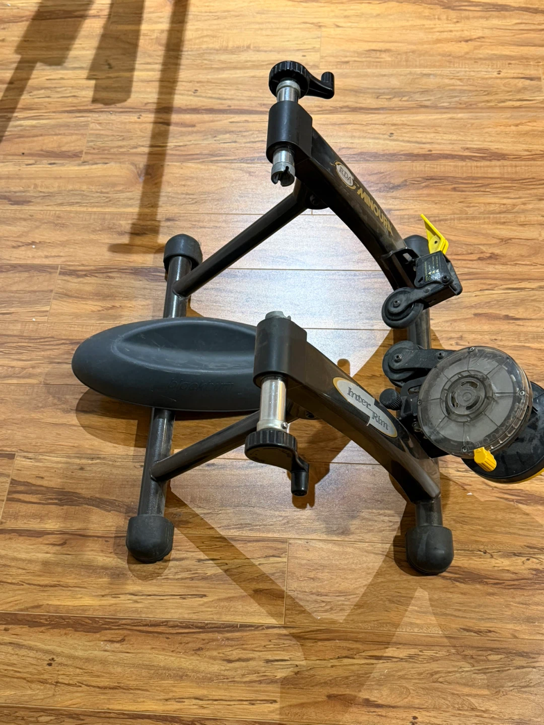 MINOURA RDA Smart-Trainer Bike Trainer