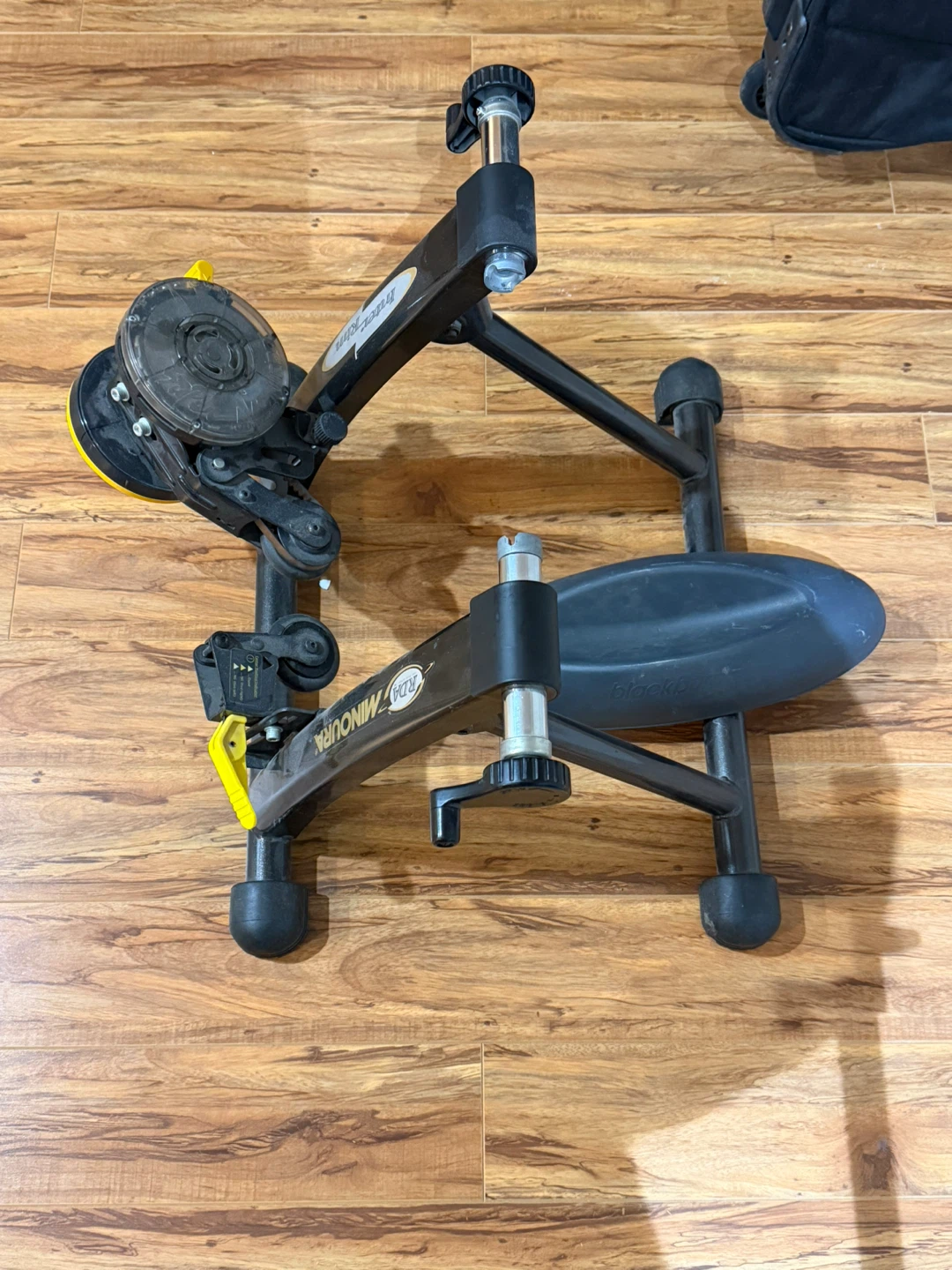 MINOURA RDA Smart-Trainer Bike Trainer - photo 3