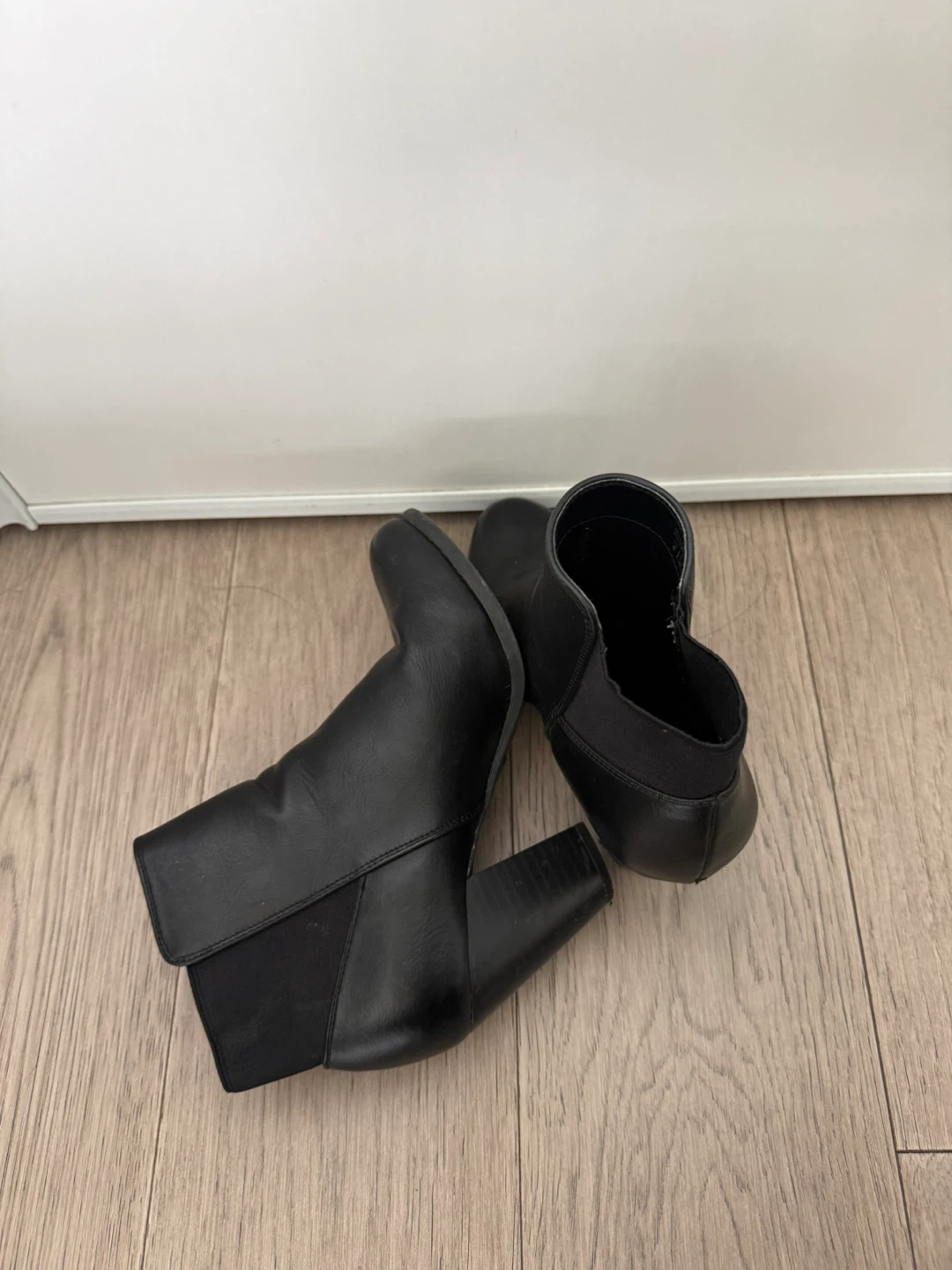 Black Heeled Ankle Boots - photo 3