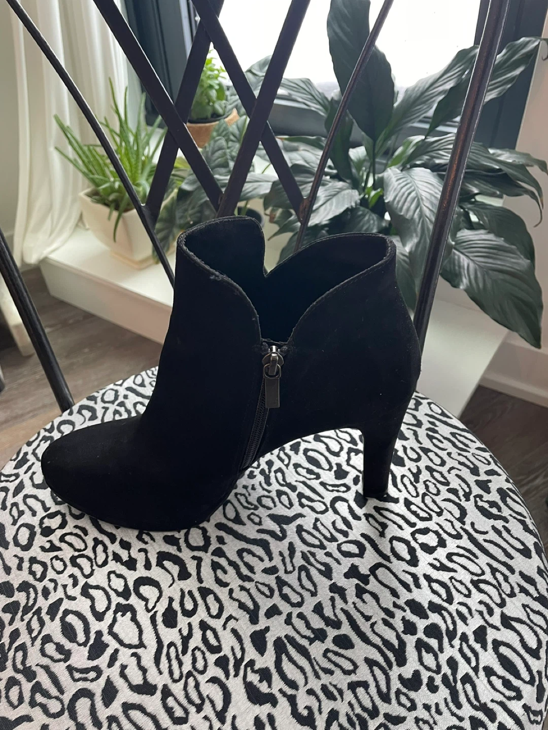 Tamaris Black Suede Ankle Boots - photo 5