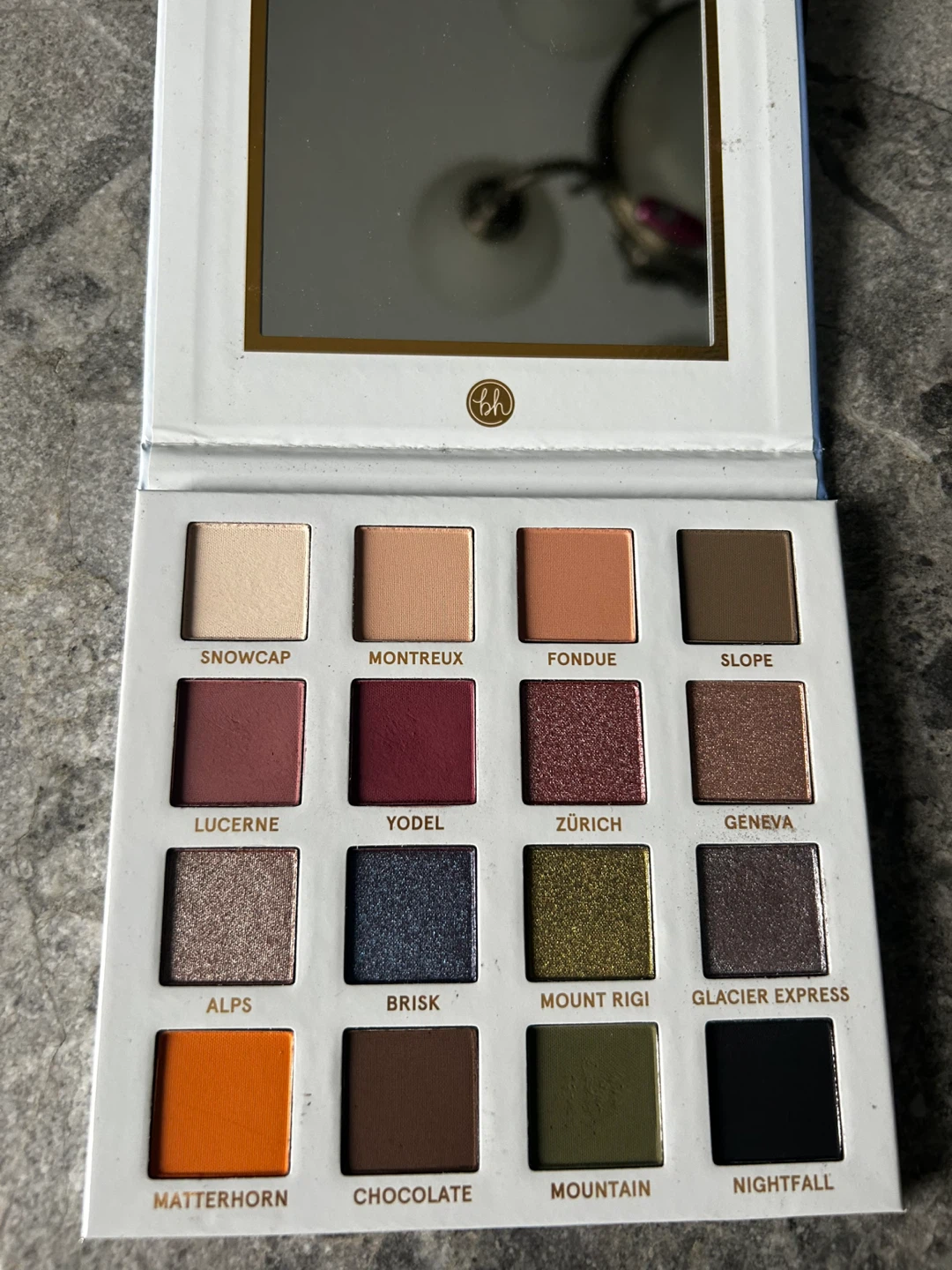 BH Cosmetics Smitten in Switzerland 16 Color Shadow Palette