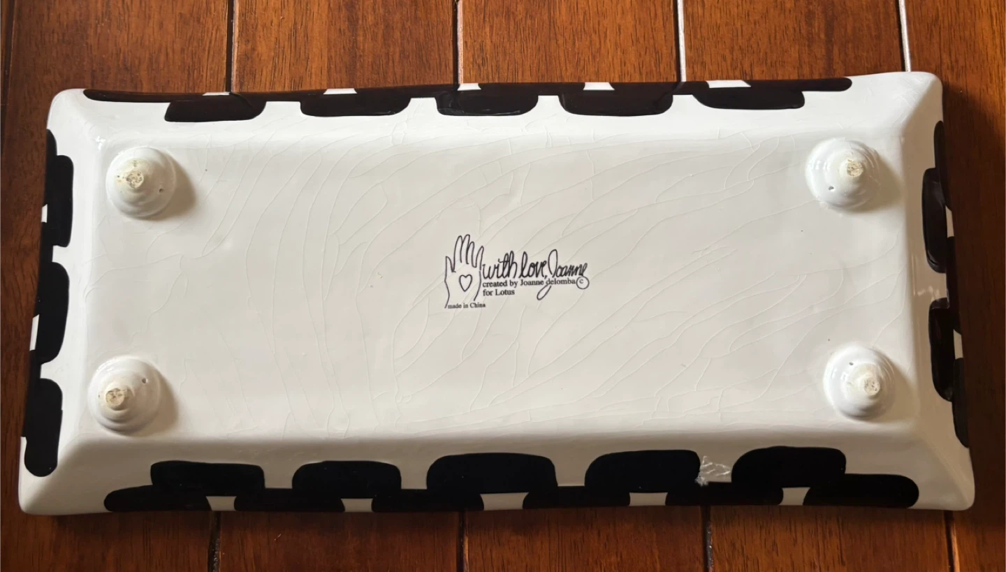 Hand-Painted Ceramic Tray with Bagel Design - photo 2