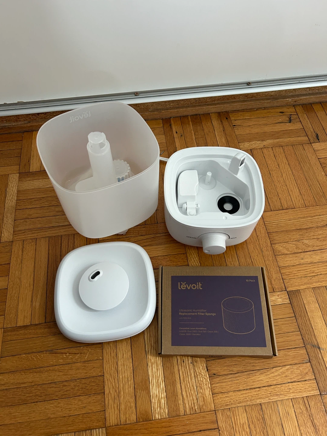 Levoit humidifier with filter sponge - photo 3