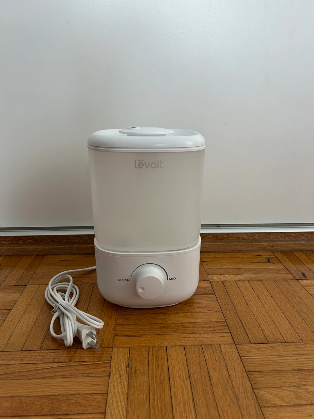 Levoit humidifier with filter sponge