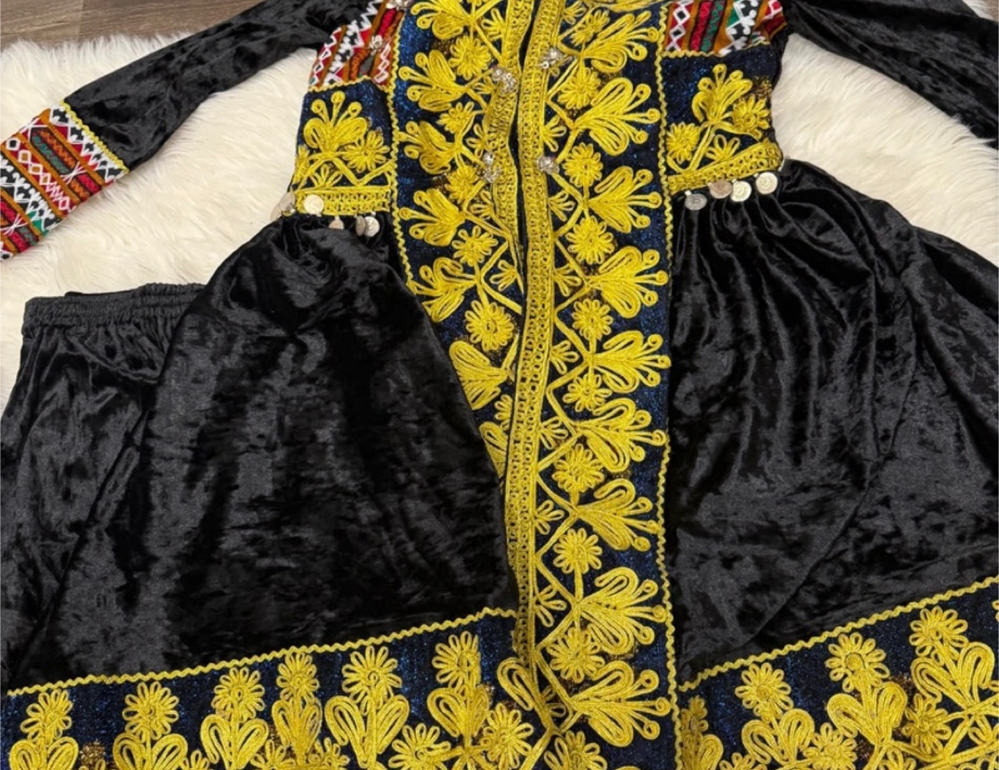 Black Velvet Embroidered Traditional Dress - photo 2